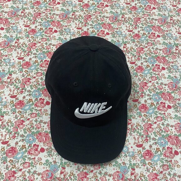 Nike Black Breathable Polyester Baseball Cap - Picture 5 of 5